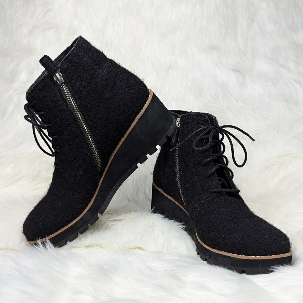 Eileen Fisher Crew Felted Lace-Up Bootie black wool comfy wedge heel zip 5.5 Sz9